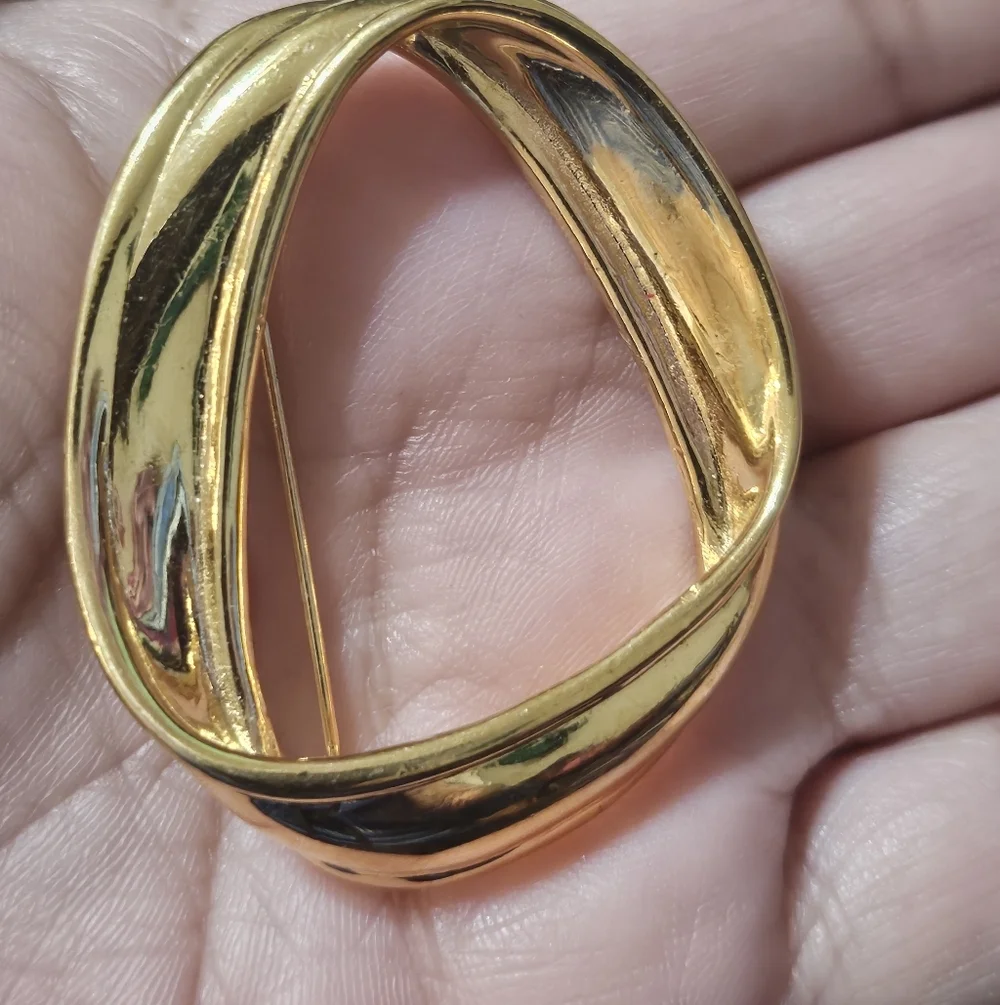 Monet Twisted Gold Brooch